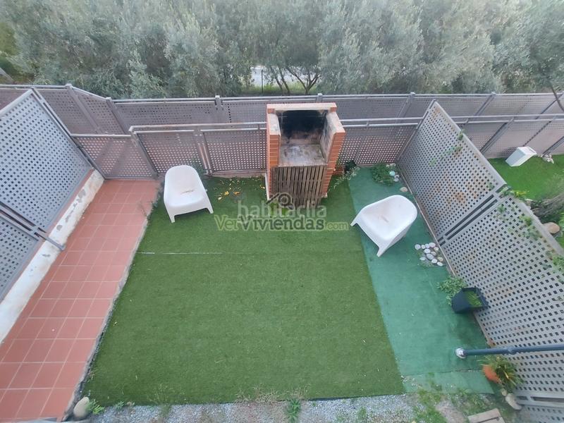 Foto aaa0d61a-1dd5-40f7-a94e-7e13afc9d7eb. Reihenhaus in carrer pintor rivera 1 in Abrera