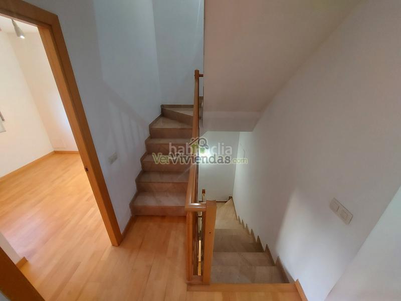 Foto afc436bf-a8e1-4fcf-8849-51cb7c8209c6. Reihenhaus in carrer pintor rivera 1 in Abrera