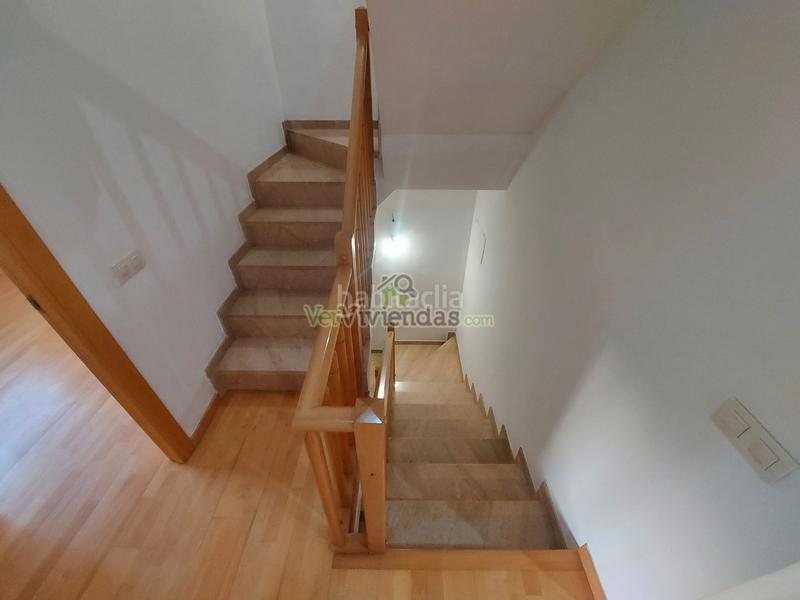 Foto c7041673-abd6-4e06-ba15-df8bf9302131. Reihenhaus in carrer pintor rivera 1 in Abrera