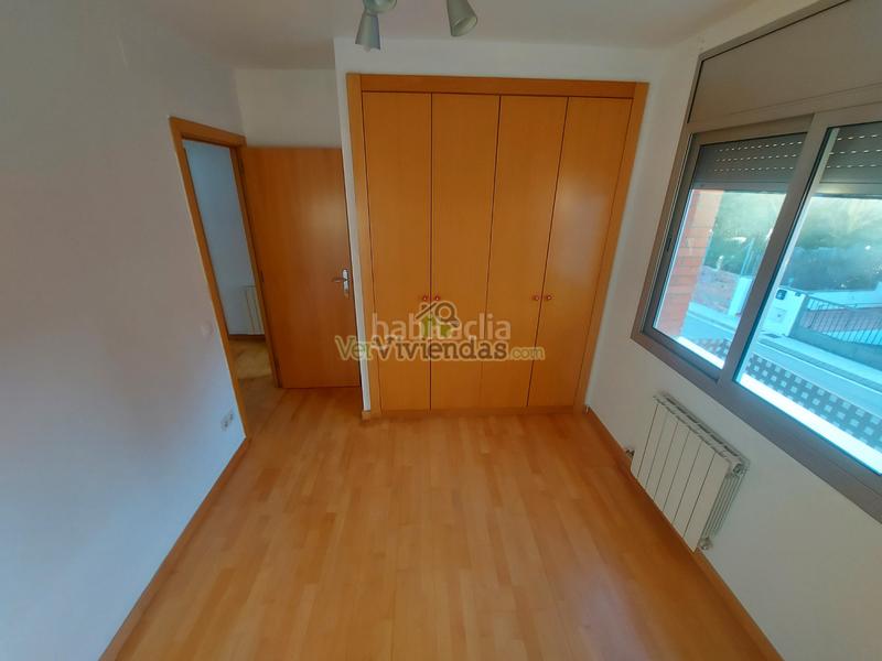 Foto cc2e41d7-1150-4fc1-8f2b-89d65dc68d94. Reihenhaus in carrer pintor rivera 1 in Abrera