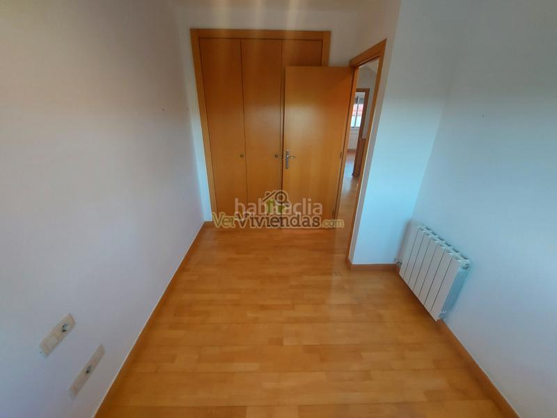 Foto de5070cd-6305-4021-914f-efcb39137402. Reihenhaus in carrer pintor rivera 1 in Abrera