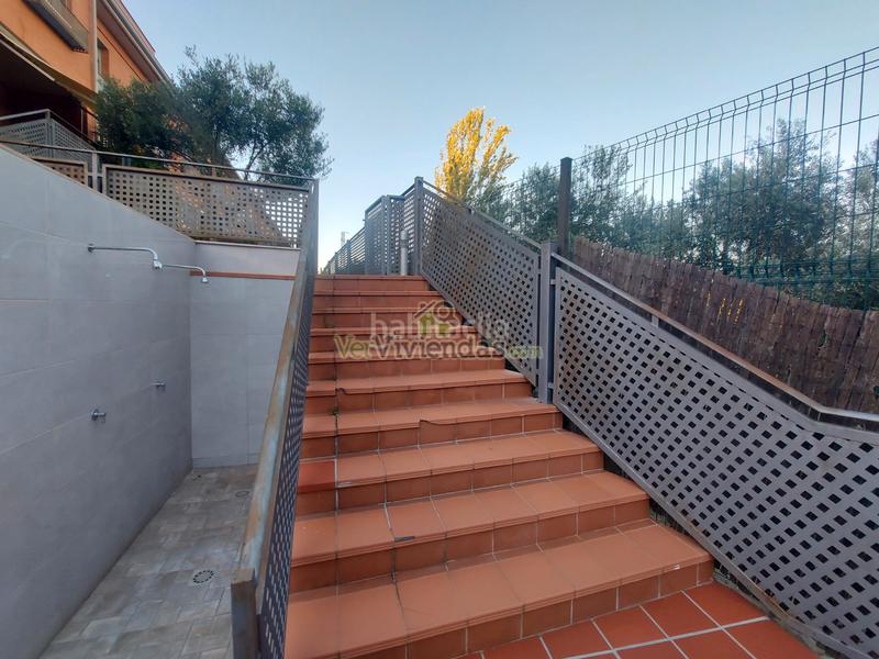 Foto e6fefdf4-a58f-4acd-8cda-496ae83fdb31. Reihenhaus in carrer pintor rivera 1 in Abrera