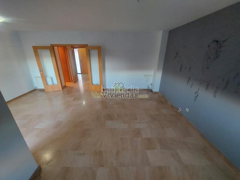 Foto ef95ccdd-bb73-44a7-9dbe-df5b5d629259. Reihenhaus in carrer pintor rivera 1 in Abrera