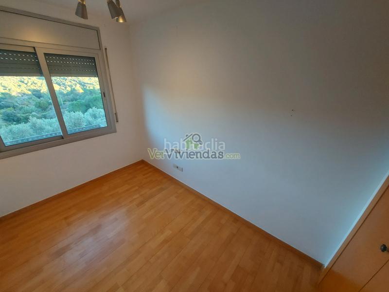 Foto fd9f86c5-c4e8-44ae-83e1-224c569f0b96. Reihenhaus in carrer pintor rivera 1 in Abrera