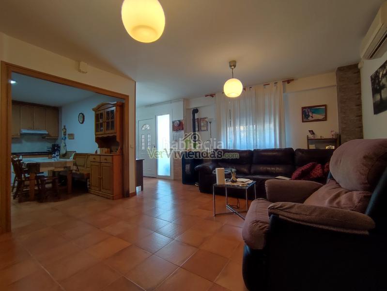 Foto 0df2e109-e7d4-4c4d-b3eb-b949dc2740fc. Maison dans carrer baix llobregat 30 dans Abrera