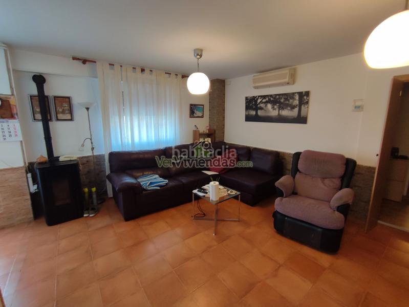 Foto d1e97177-71c1-4a46-9ff7-1f09712c3424. Maison dans carrer baix llobregat 30 dans Abrera