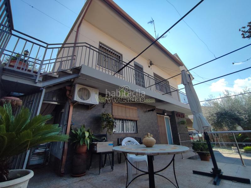 Foto d91ef2f7-c86a-48f0-9518-ed8686419f5f. Maison dans carrer baix llobregat 30 dans Abrera