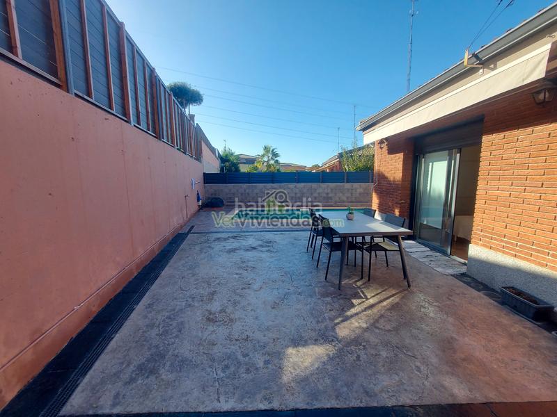 Foto b318ffe0-6a77-4e60-9eed-e3b3470658a2. Casa a travessia del mig 4041 a Masquefa