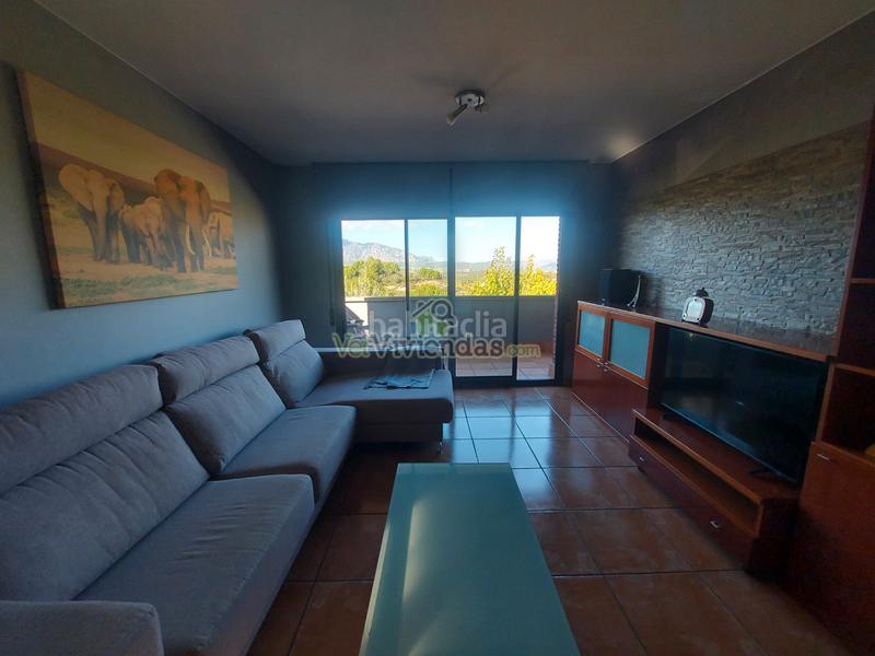 Foto b43ff9d5-c746-4121-b7fc-2632cfa272fa. Casa a travessia del mig 4041 a Masquefa