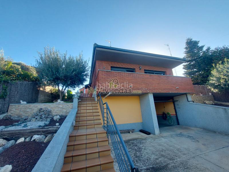 Foto d7205529-d5cd-49e5-aef2-ef976668268b. Casa a travessia del mig 4041 a Masquefa