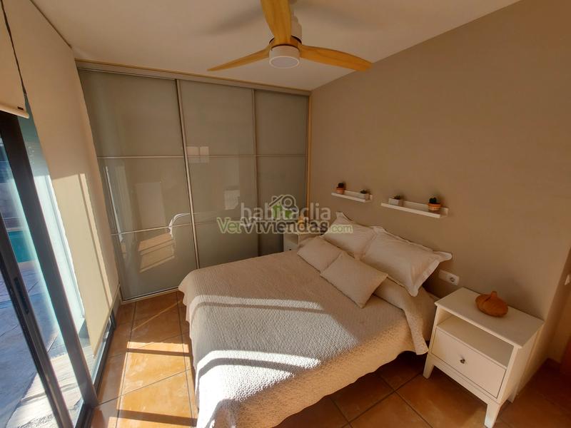 Foto f82b16e7-cc2c-4a77-94fe-1b5bd4b5a16b. Casa a travessia del mig 4041 a Masquefa