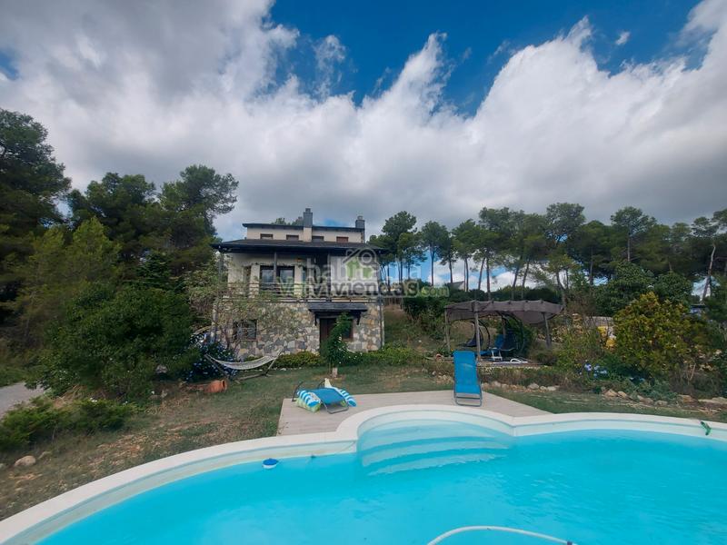 Foto 493c6805-7a51-4e36-9238-c63300f67a08. Haus in carrer major 600 in Vallirana