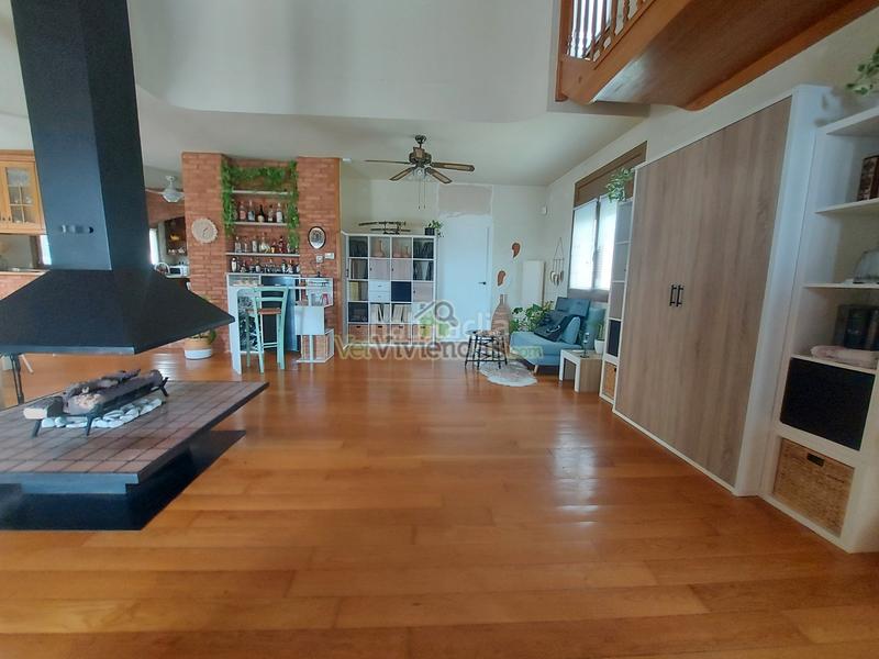 Foto a87f6fb0-a43b-4e88-94d3-9f3c9ac7ec91. Haus in carrer major 600 in Vallirana