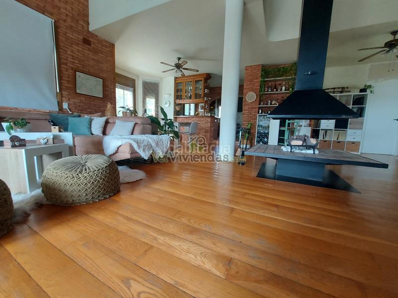 Foto c6ead597-d01b-471c-b0c4-0373674c3021. Haus in carrer major 600 in Vallirana