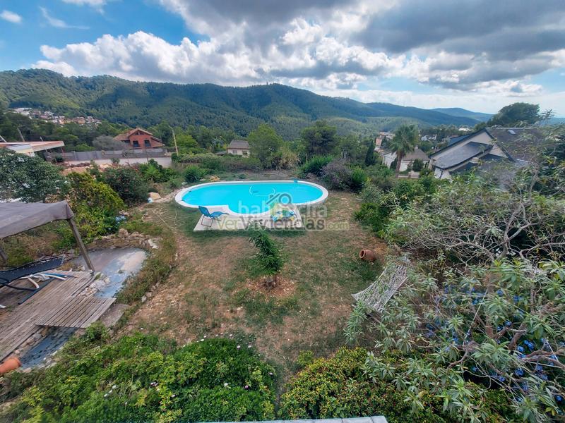 Foto f7ef9d9a-7d6f-45a8-b2ae-339953017d14. Haus in carrer major 600 in Vallirana