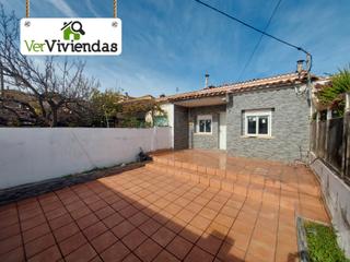 Casa a schiera  Carrer de la lila 8. Bonita casa con terraza