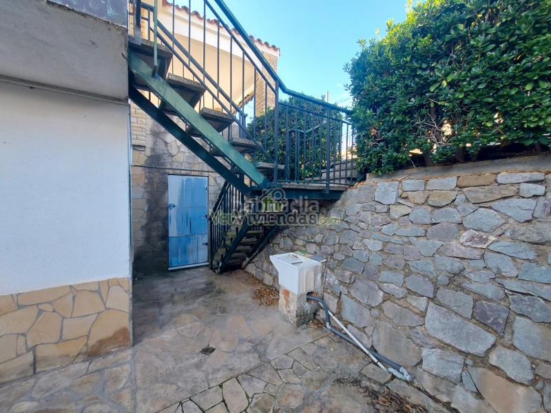 Foto 1fe5bc04-7398-4eb4-a4d8-390c543cc7eb. Casa a carrer avet 28 a Castellbisbal