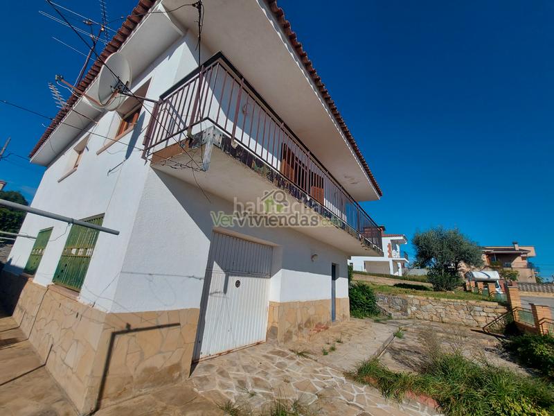 Foto 4f291e75-62fa-4079-b7cb-de55b2ca2800. Casa a carrer avet 28 a Castellbisbal