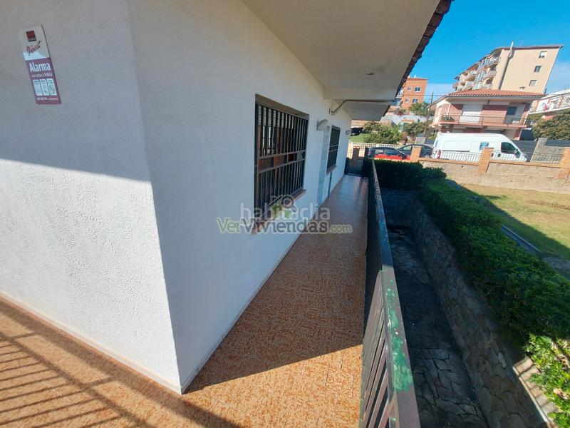 Foto bf99547c-2deb-444e-896e-77a7007ee19f. Casa a carrer avet 28 a Castellbisbal