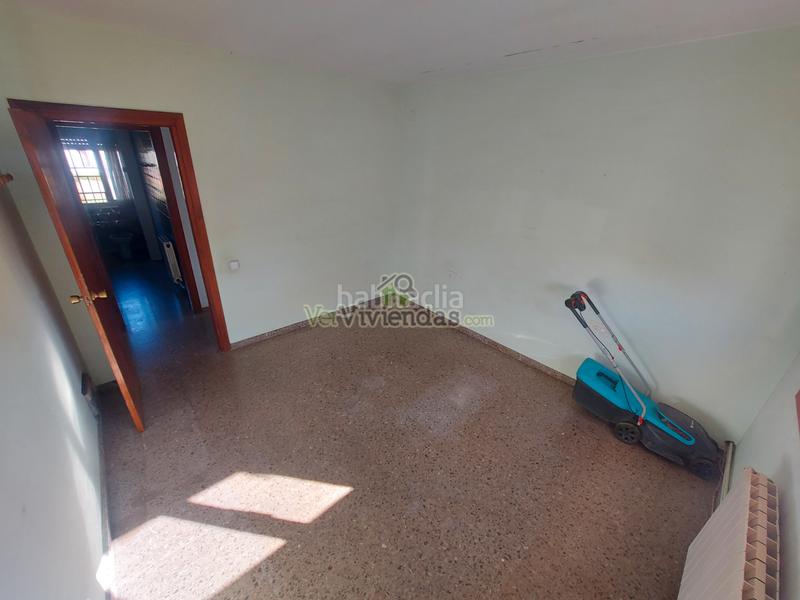 Foto fff235af-cc92-4fd6-8f6d-6763d0bdf46f. Casa a carrer avet 28 a Castellbisbal