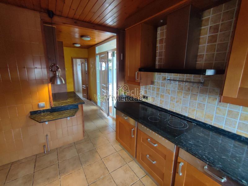 Foto 3a204362-a4b0-4194-b5e5-e785f29b5915. Haus in carrer major 611 in Vallirana