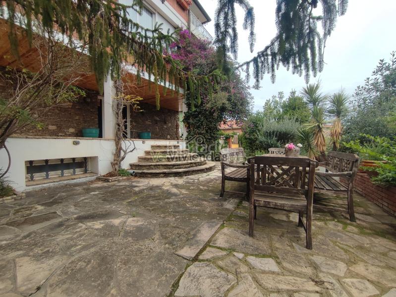 Foto 95ea3c73-a83a-4a25-8ddf-0d85030f5ba3. Haus in carrer major 611 in Vallirana