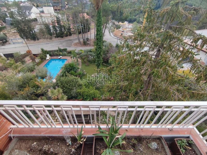 Foto eec67e28-bbd7-4a3a-9b0f-36a259d6c351. Haus in carrer major 611 in Vallirana