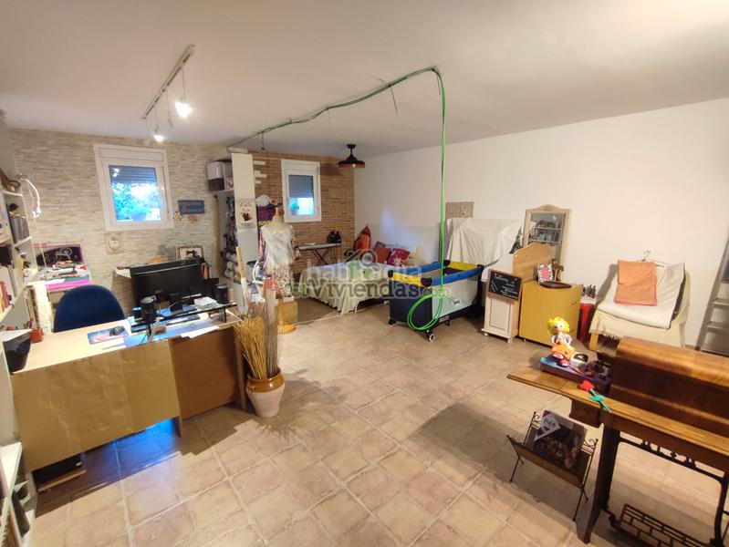 Foto 4d032f6b-4dee-4269-a617-395a32a30cab. Maison dans carrer major 560 dans Vallirana