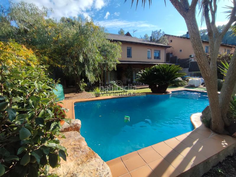 Foto a14f79cc-a118-4e5c-8cbb-5ae519365047. Maison dans carrer major 560 dans Vallirana