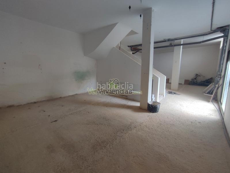 Foto 528dffb8-cf19-4bb4-812c-fcaae803f533. Casa a carrer amadeu vives 17 a Torrelles de Llobregat