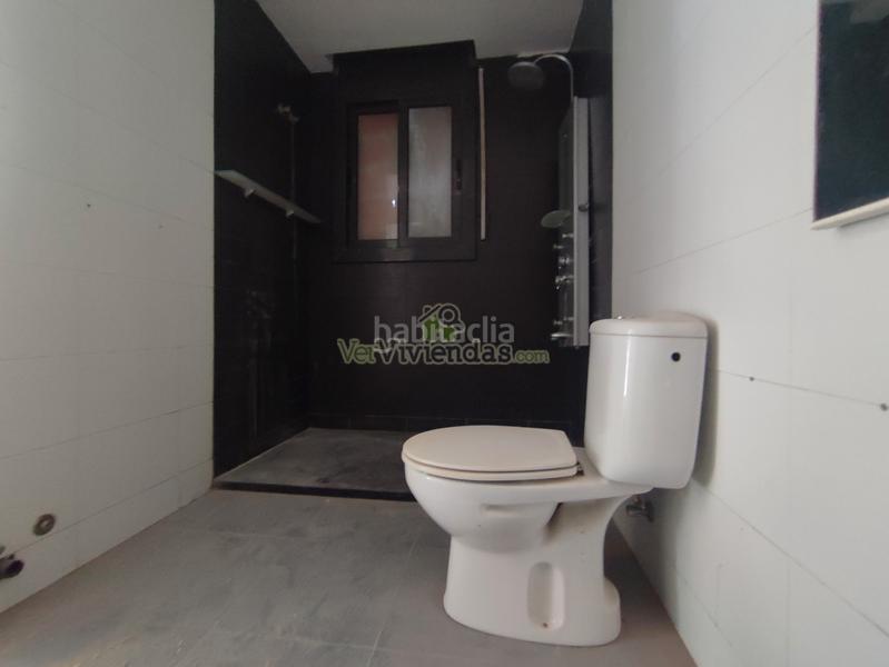 Foto a9286a49-523a-448e-a256-16494b424418. Casa a carrer amadeu vives 17 a Torrelles de Llobregat