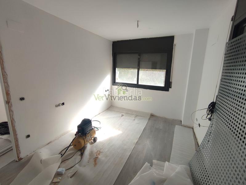 Foto dbf4c2d6-61cd-426b-9e62-f671228d1dff. Casa a carrer amadeu vives 17 a Torrelles de Llobregat