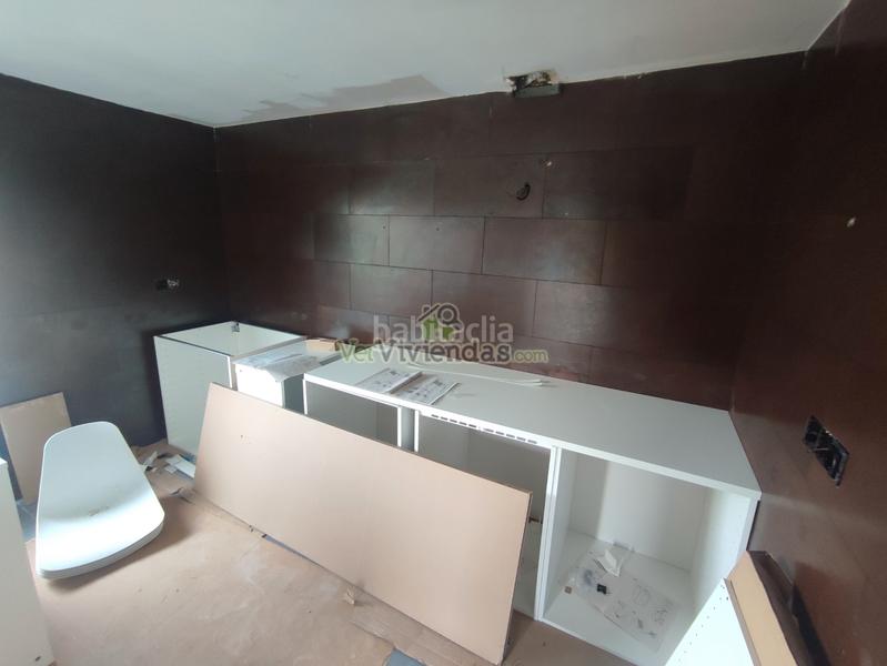 Foto e7002445-48b1-47e0-8d78-36e72ef8590e. Casa a carrer amadeu vives 17 a Torrelles de Llobregat