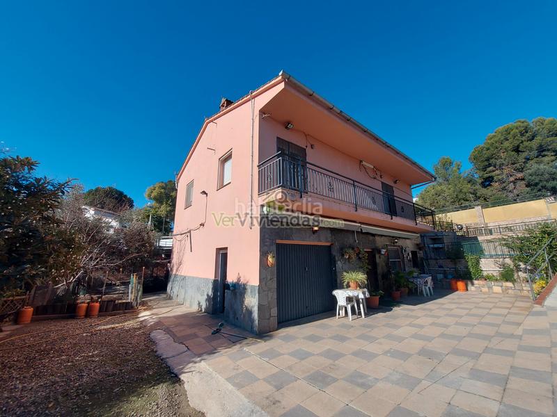 Foto 456ffac4-91bf-4a90-8dbf-30c92901c864. Casa a calle dels vinyals 12 a Martorell