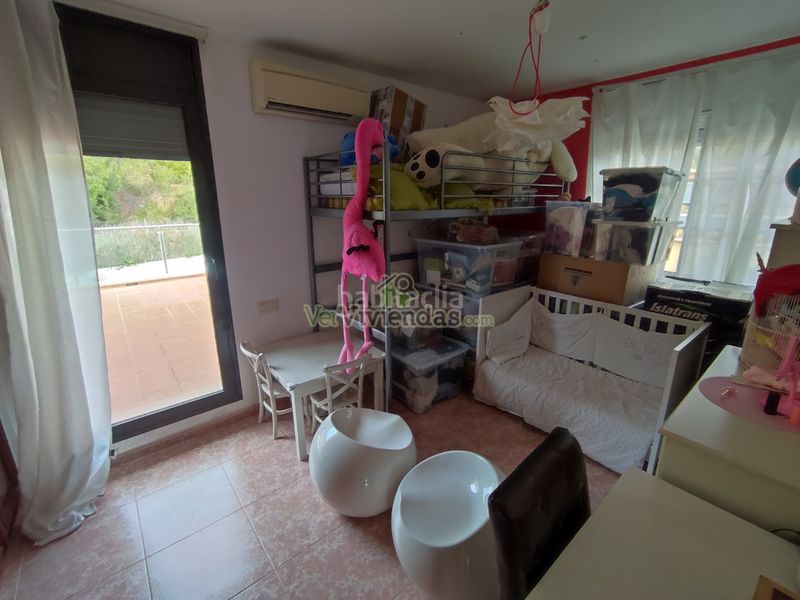 Foto b49af944-f805-4b96-b42d-e23548164206. Casa a calle mayor 70 a Cervelló