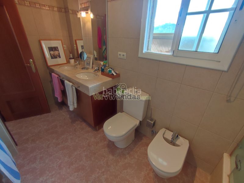 Foto b5177b79-3bf7-4229-997b-3e269388c2c6. Casa a calle mayor 70 a Cervelló