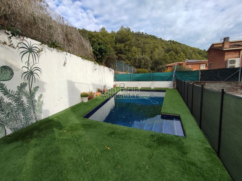 Foto ff0a88d6-9b53-4a75-bd21-ab4dc9eb5586. Casa a calle mayor 70 a Cervelló