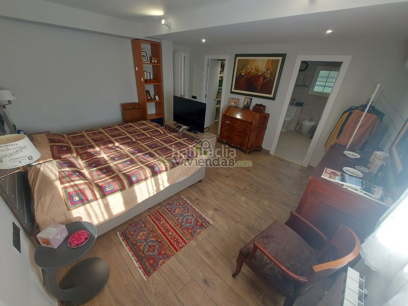Foto 69e75364-7dd9-44ad-bacb-00cb7b2b05d9. Haus in carrer baronia de l'aramprunya 14 in Begues