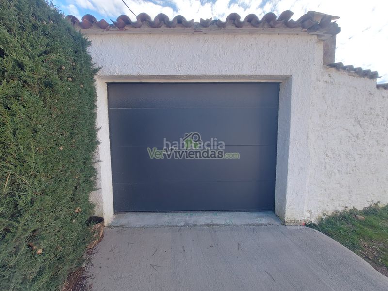 Foto b3c46b79-b74d-4bc3-b5e1-38f81463cb30. Haus in carrer baronia de l'aramprunya 14 in Begues