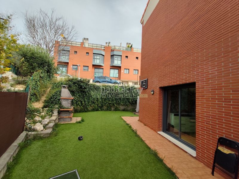 Foto 19fd22ca-9f97-420b-89c4-674dac7d3dd3. House with heating parking pool in Sant Esteve Sesrovires