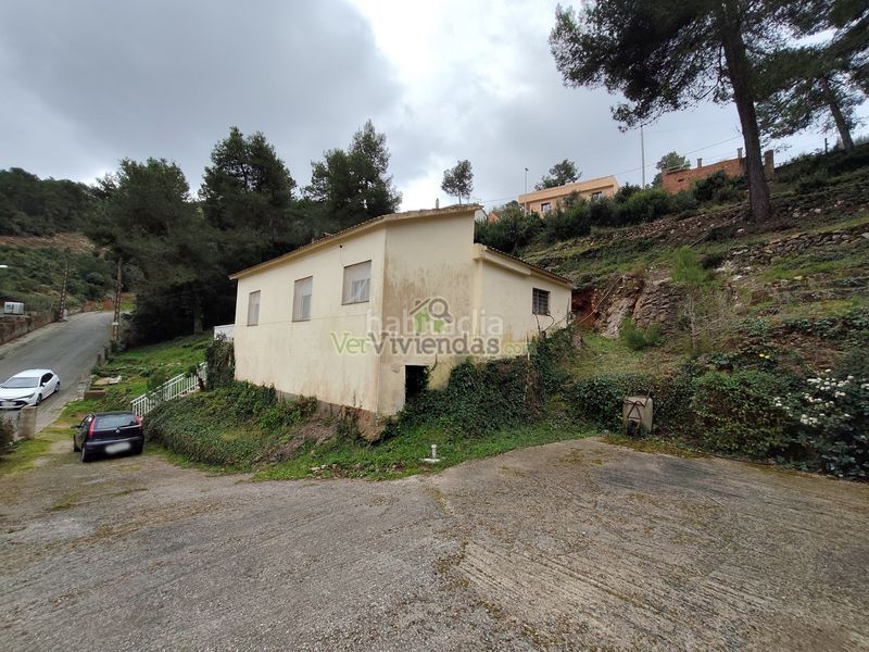 Foto 0711c109-8ef4-49a9-8a21-d5921656a72e. Casa amb calefacció a Vallirana
