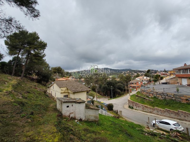Foto 959d1de0-ce89-4ae7-97b2-d8ee846072fa. Casa amb calefacció a Vallirana