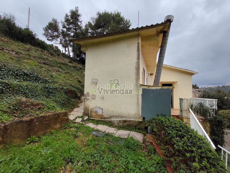 Foto f0904df0-4975-44c8-8c76-919c2b661795. Casa amb calefacció a Vallirana