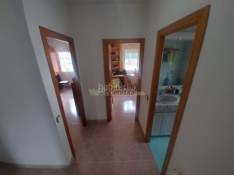 Foto 071b5f95-ff38-4269-9e6c-dd81b1cd78e6. Casa amb xemeneia calefacció aparcament piscina a Vallirana