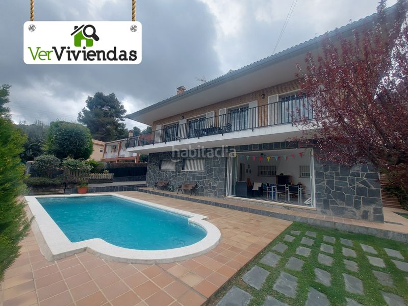 Foto 1fbc29bf-b2ef-49dd-ad75-222cd7742197. Casa amb xemeneia calefacció aparcament piscina a Vallirana