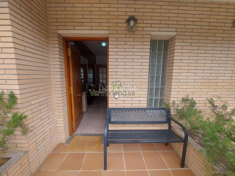 Foto 91741ee0-8005-43a1-83cd-9a36e6141ba2. Casa amb xemeneia calefacció aparcament piscina a Vallirana