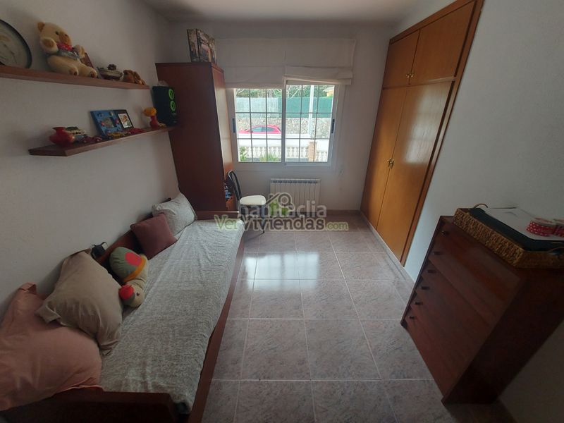 Foto a766fec8-9304-40be-82f4-69bbaff2bb1b. Casa amb xemeneia calefacció aparcament piscina a Vallirana