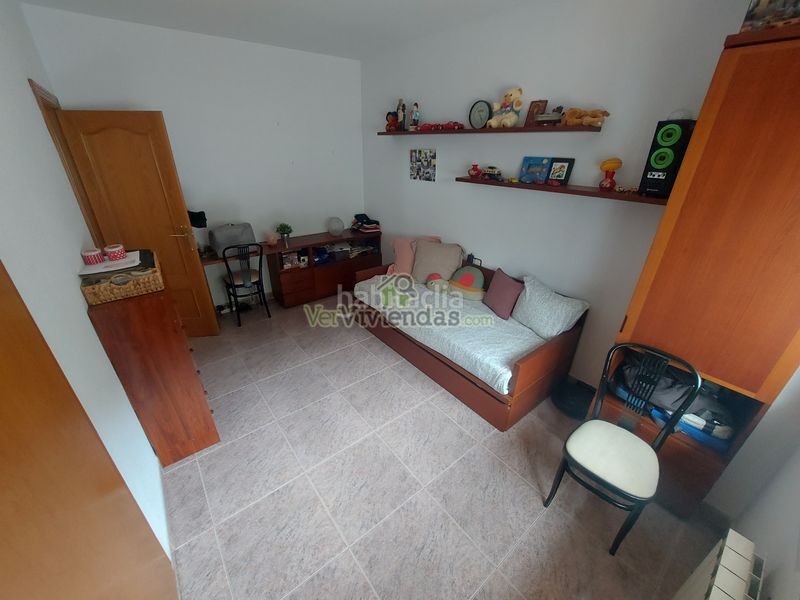 Foto c622b4f2-2881-4270-872b-19dd3368c279. Casa amb xemeneia calefacció aparcament piscina a Vallirana
