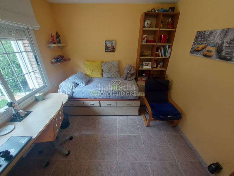 Foto d2464381-ba6e-4396-ae0a-7c870870a331. Casa amb xemeneia calefacció aparcament piscina a Vallirana