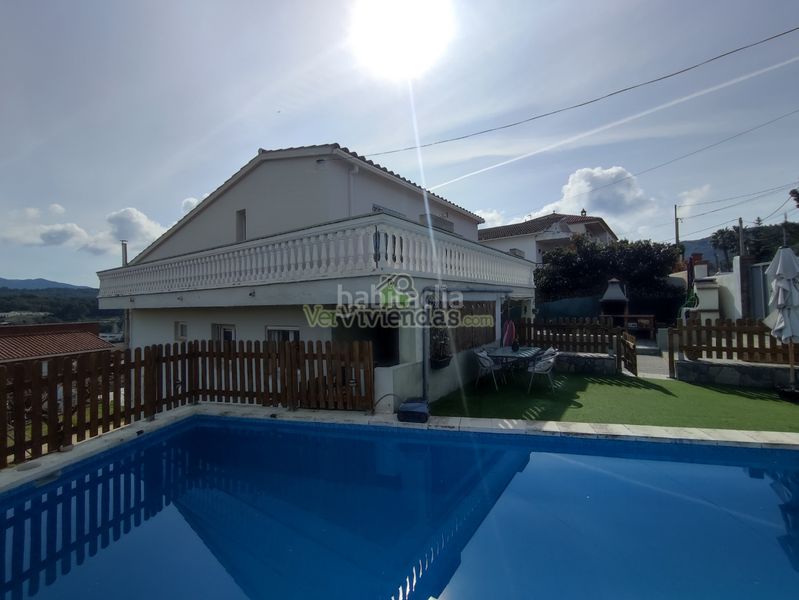 Foto 81573f95-1a8e-4a1e-8794-2afb25fbf8f0. Casa amb xemeneia calefacció piscina a Vacarisses
